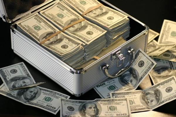 фото pixabay.com |  «Под особый контроль»: что теперь банки будут делать с валютными операциями россиян